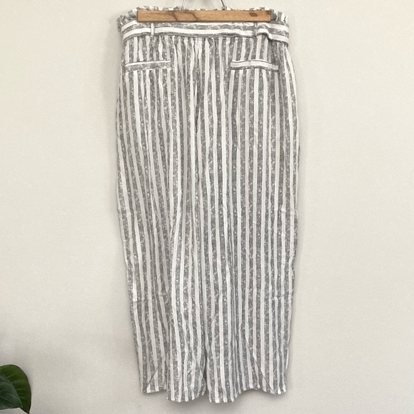 PAPILLON Wide Leg Capri Pants, Tie Waist - Picture 4 of 8